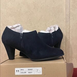 Navy Women's Heeled Ankle Boots